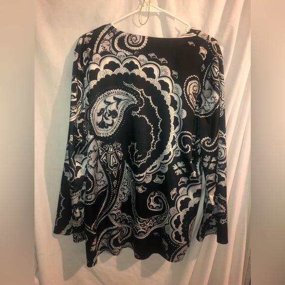 - - Additions by Chicos size 2 drastically oversized paisley print on blac… - Picture 2 of 4